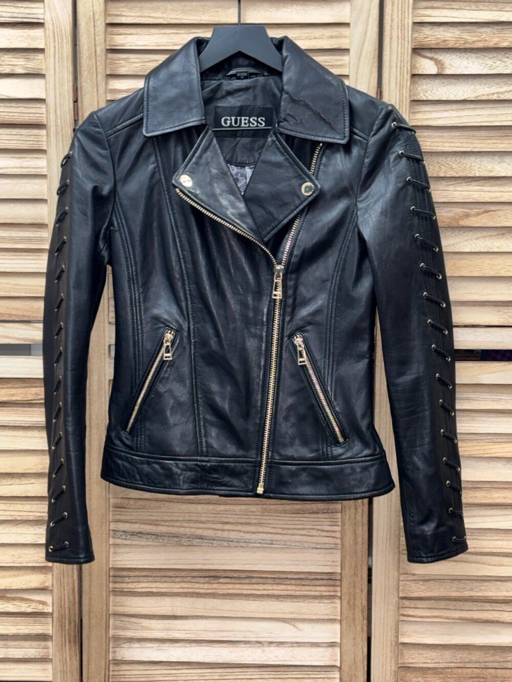 Guess Black Genuine Leather Gold Hardware Moto Jacket – Size XSmall - Picture 1 of 11